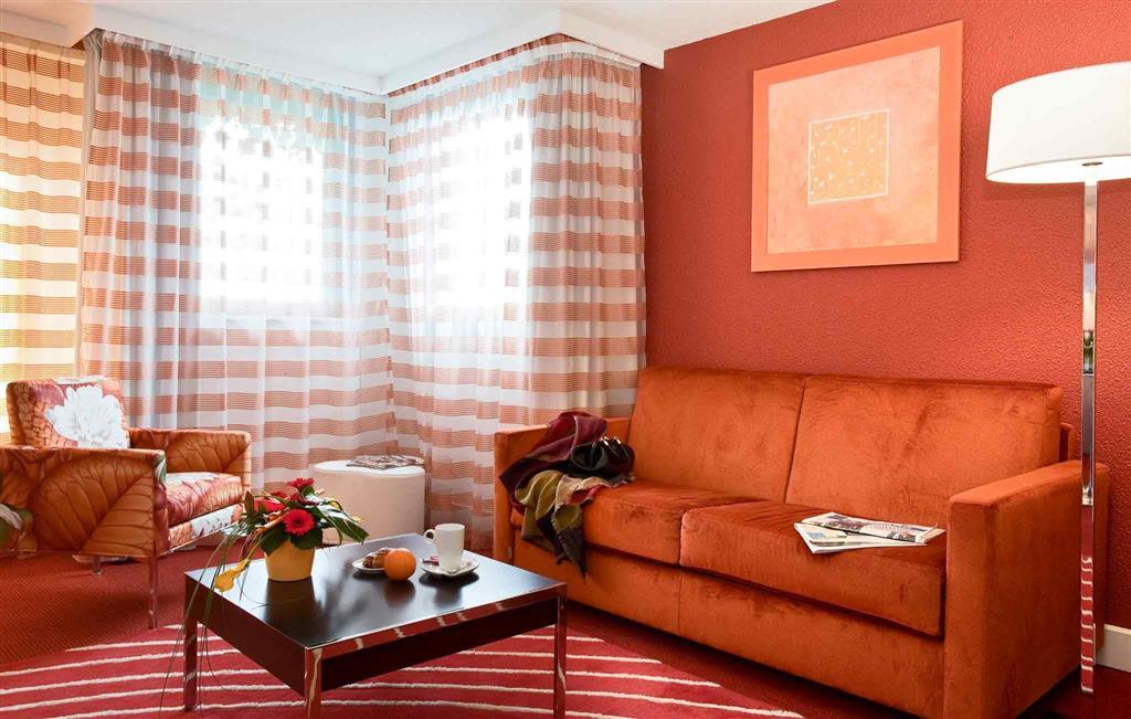 Mercure Pau Palais Des Sports Kültér fotó
