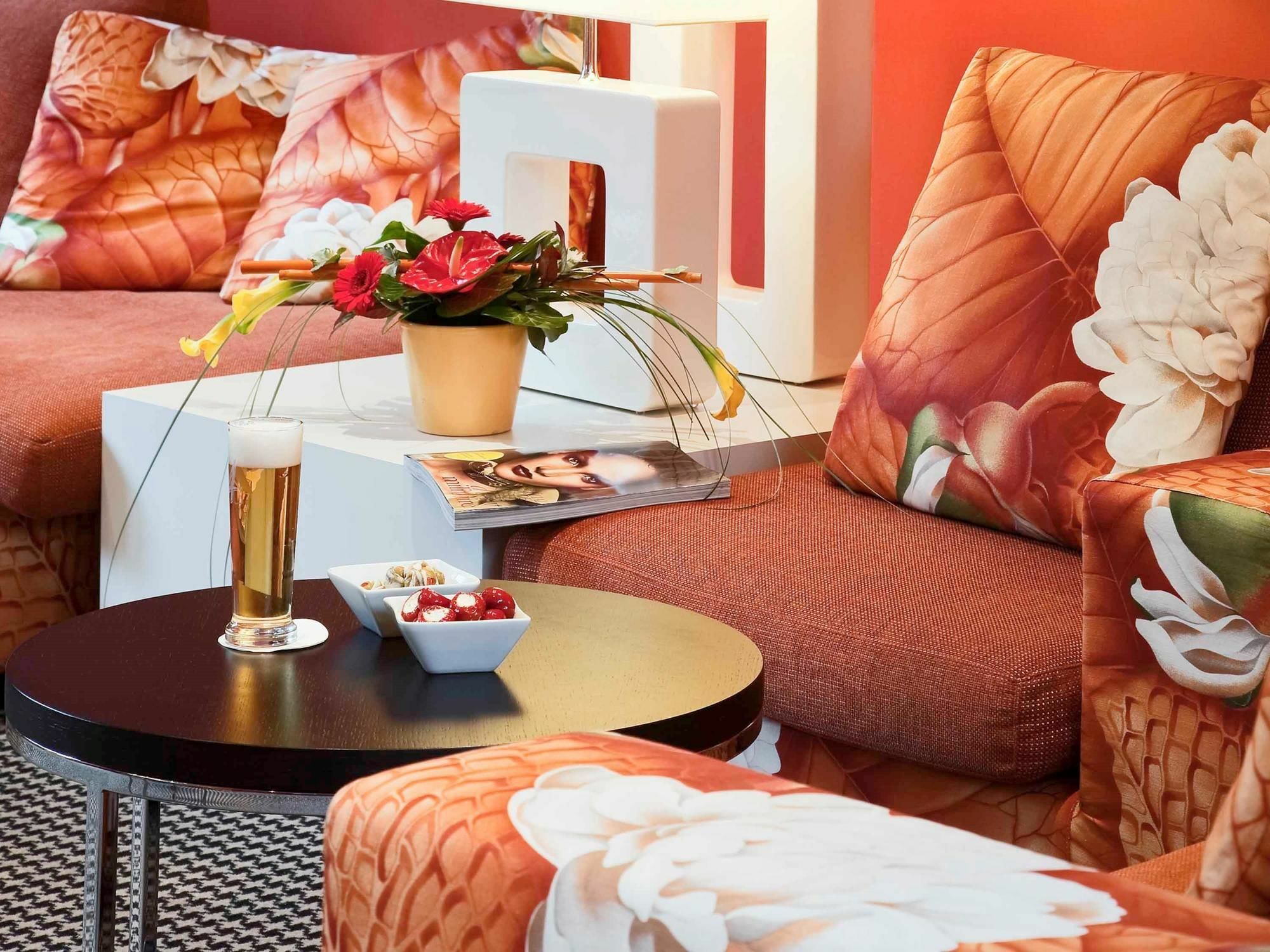Mercure Pau Palais Des Sports Kültér fotó